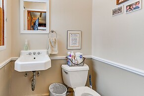 Lakefront Suring Home w/ Pool Table + Views!