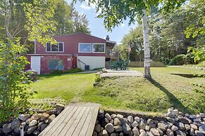 Lakefront Suring Home w/ Pool Table + Views!