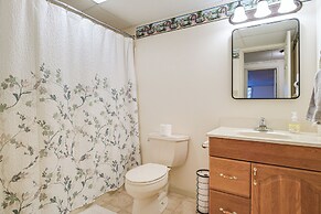 4 Mi to the Amish Village: Spacious Home w/ Deck!