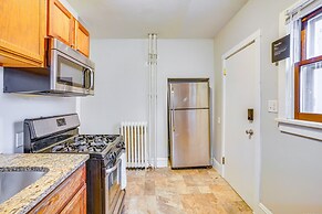 Cozy Minneapolis Apartment, 1 Mi to Downtown!