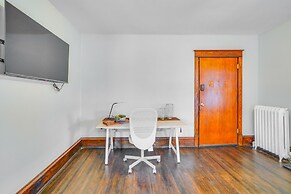 Cozy Minneapolis Apartment, 1 Mi to Downtown!