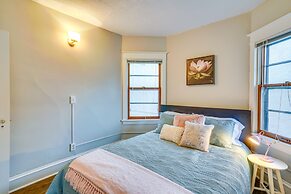 Cozy Minneapolis Apartment, 1 Mi to Downtown!