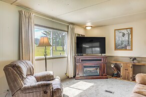 Rhinelander Vacation Rental w/ Yard on Venus Lake!