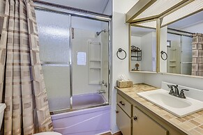 Rhinelander Vacation Rental w/ Yard on Venus Lake!