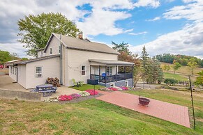 Farmyard Stays Dundee Home Near Hiking