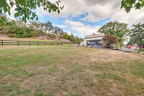 Farmyard Stays Dundee Home Near Hiking