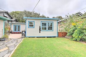 Galveston Group Getaway w/ Private Yard + Fire Pit