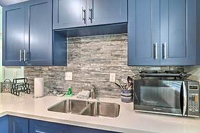 Galveston Group Getaway w/ Private Yard + Fire Pit