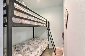 Galveston Group Getaway w/ Private Yard + Fire Pit