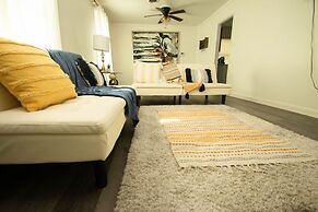 Midtown Serenity 3 Bedroom Home by RedAwning