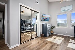 1 Hibiscus Haus 3 Bedroom Home by RedAwning