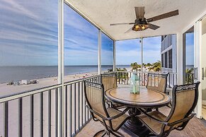 Beach Villas # 304 - Bogo24 2 Bedroom Condo by RedAwning