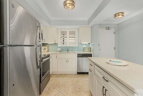 Beach Villas # 304 - Bogo24 2 Bedroom Condo by RedAwning