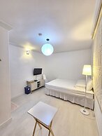 BLAU mini hotel