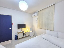 BLAU mini hotel