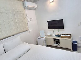 BLAU mini hotel