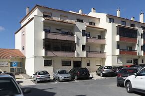 Family Room 4 In Center Of Sintra Next To Olga Cadaval