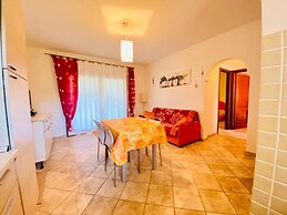 Residence Lu Mulinu con Piscina