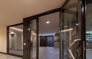 Central 2br Apartment Private Parking Long Term Welcome