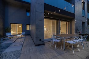 Central 2br Apartment Private Parking Long Term Welcome