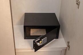 Central 2br Apartment Private Parking Long Term Welcome