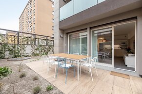 Central 2br Apartment Private Parking Long Term Welcome