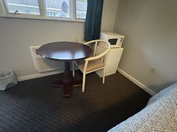 Economy Inn