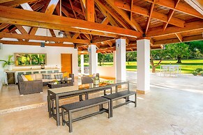 Srvittinivillas Agp36 / Spacius / Confortable Luxury Villa/ Family/ Te