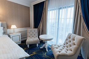 Hotel Noblesse Boutique & Spa