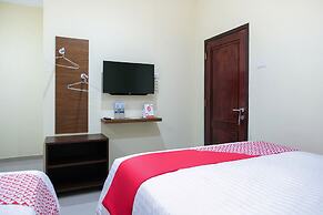 OYO Life 1149 Hotel Mustika