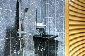 OYO Life 1149 Hotel Mustika