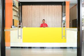 OYO Life 1149 Hotel Mustika