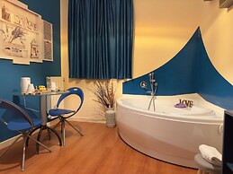 Bracco Rooms and Suites