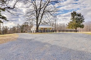 Orange Cottage w/ Hiking Access: 1 Mi to Lake Anna