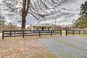 Orange Cottage w/ Hiking Access: 1 Mi to Lake Anna