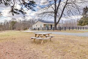 Orange Cottage w/ Hiking Access: 1 Mi to Lake Anna