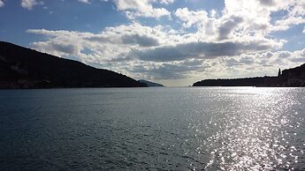 Maar Deluxe Ideal Next To Dubrovnik