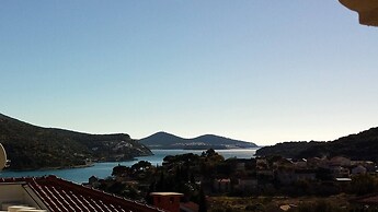 Maar Deluxe Ideal Next To Dubrovnik