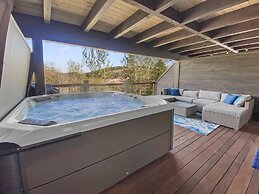 Ski Bunny Hideaway! Park City Escape! 3 Bedroom Townhouse by RedAwning