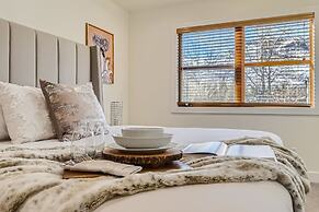 Ski Bunny Hideaway! Park City Escape! 3 Bedroom Townhouse by RedAwning