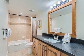 Ski Bunny Hideaway! Park City Escape! 3 Bedroom Townhouse by RedAwning