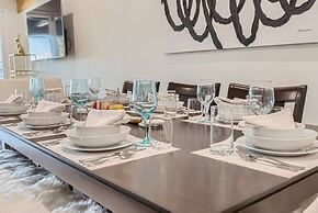 Ski Bunny Hideaway! Park City Escape! 3 Bedroom Townhouse by RedAwning