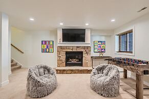 Ski Bunny Hideaway! Park City Escape! 3 Bedroom Townhouse by RedAwning