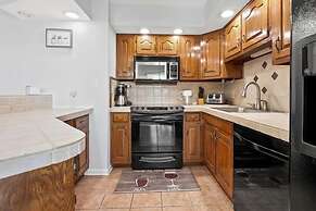 Tilghman Lakes D4 2 Bedroom Condo by RedAwning