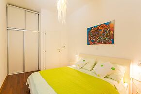 Dvori With Garden, Free Parking Next To Sea