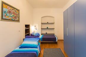 Dvori With Garden, Free Parking Next To Sea