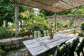 Dvori With Garden, Free Parking Next To Sea