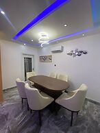Furnised 3 Bedroom Apartment Oniru, Lagos