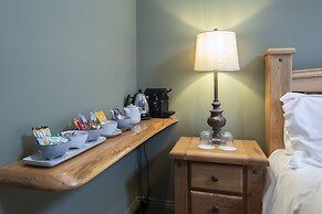 Stable Lodge Boutique B&B