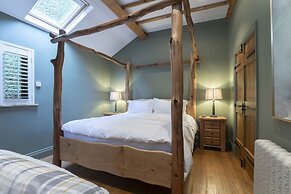 Stable Lodge Boutique B&B